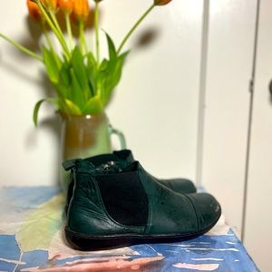 Forest Green Chelsea Boots Size 8 Middle Earth